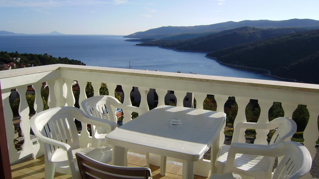 Egidio Gigi Bellich Holiday Apartments Family Houses 라벡 객실 사진