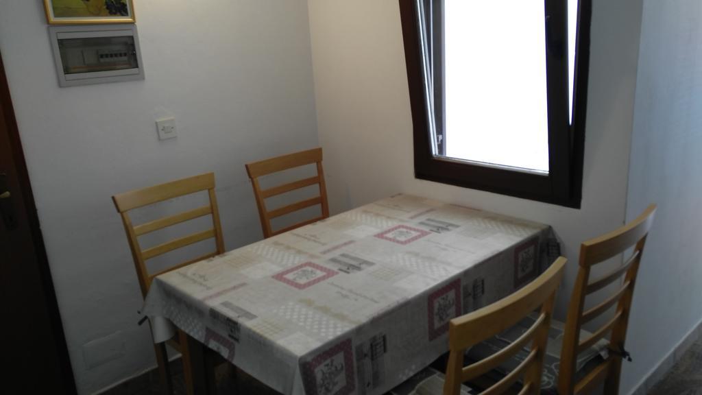 Egidio Gigi Bellich Holiday Apartments Family Houses 라벡 외부 사진