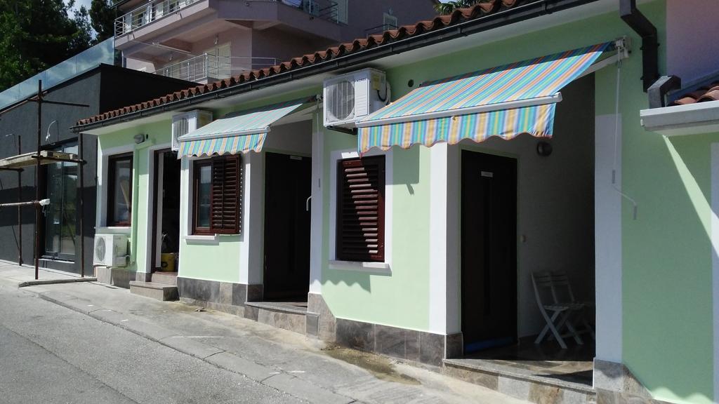 Egidio Gigi Bellich Holiday Apartments Family Houses 라벡 외부 사진
